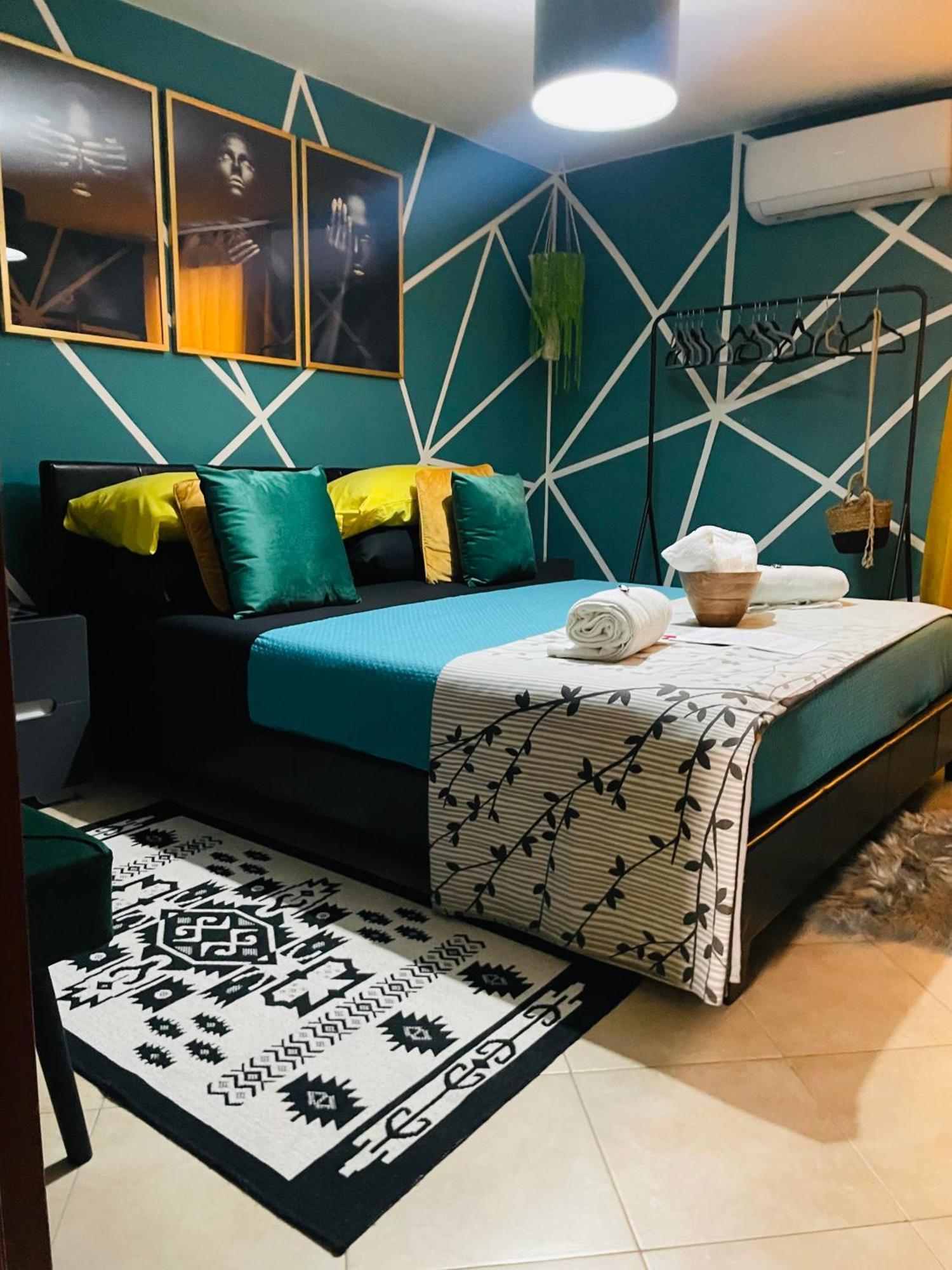 Family House Di Genny E Nicola Small Suite Кьоджа Экстерьер фото