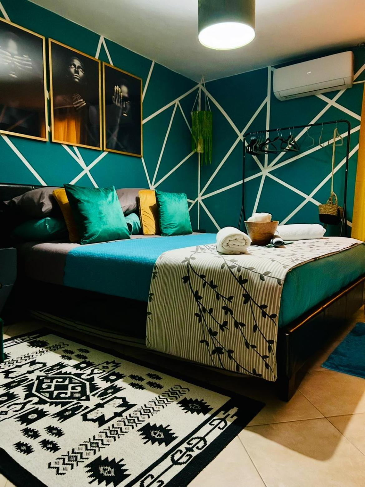 Family House Di Genny E Nicola Small Suite Кьоджа Экстерьер фото